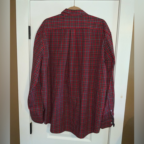 Izod Men’s long sleeve red plaid button-down shirt - Picture 2 of 3